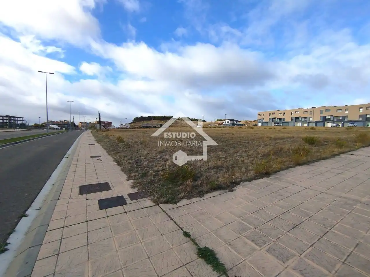 Residential land for sale in Calle Eliseo Sainz Ripa, imagen 11