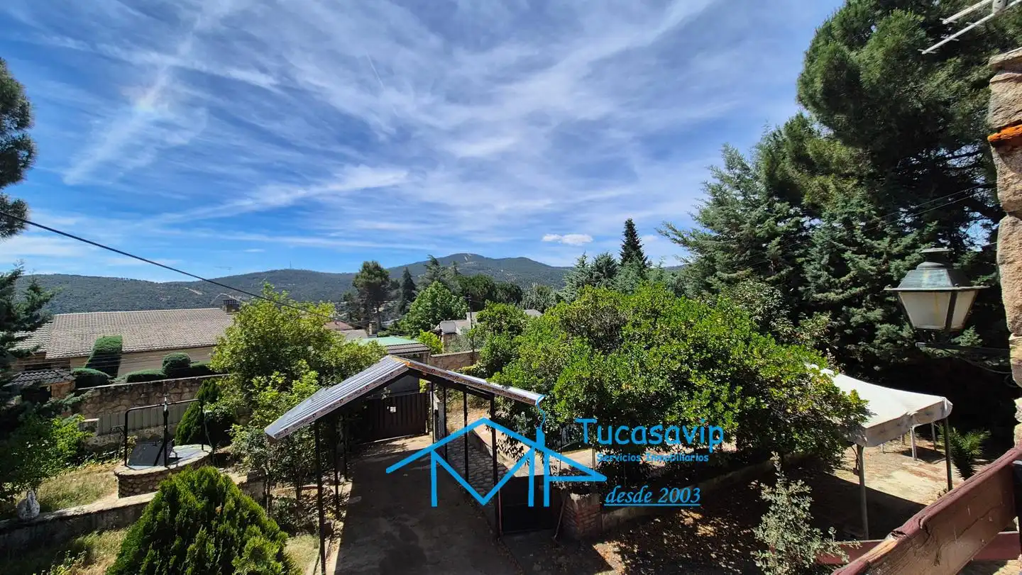 Vista exterior de Casa o chalet en venta en Pelayos de la Presa con Jardín privado, Terraza y Trastero