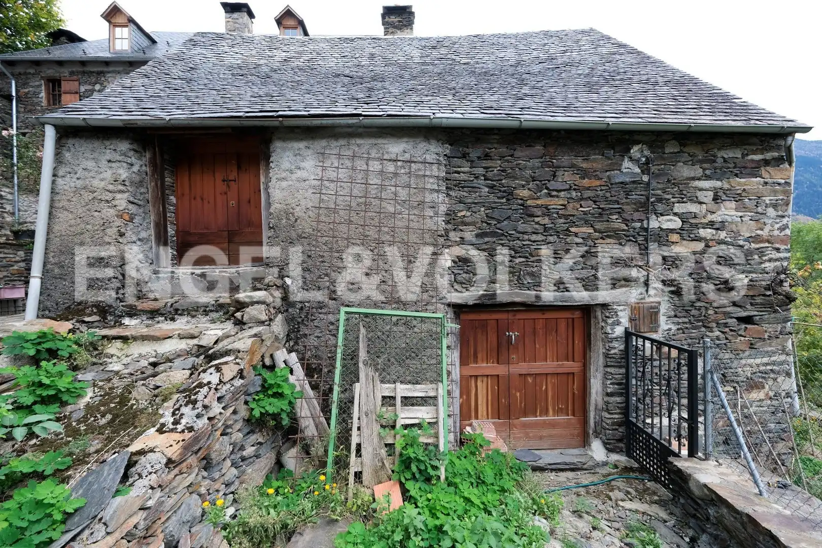 Vista exterior de Casa o chalet en venta en Bausen con Jardín privado