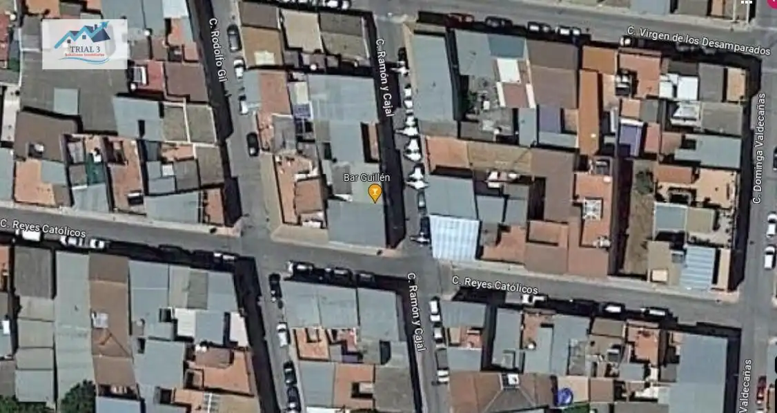 Casa amb jardí en venda a Calle RAMON Y CAJAL, imagen 3