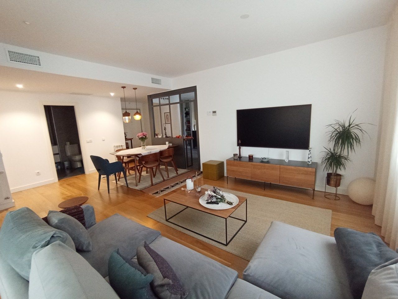 Living room of Flat to rent in La Moraleja  with Air Conditioner, Heating and Terrace