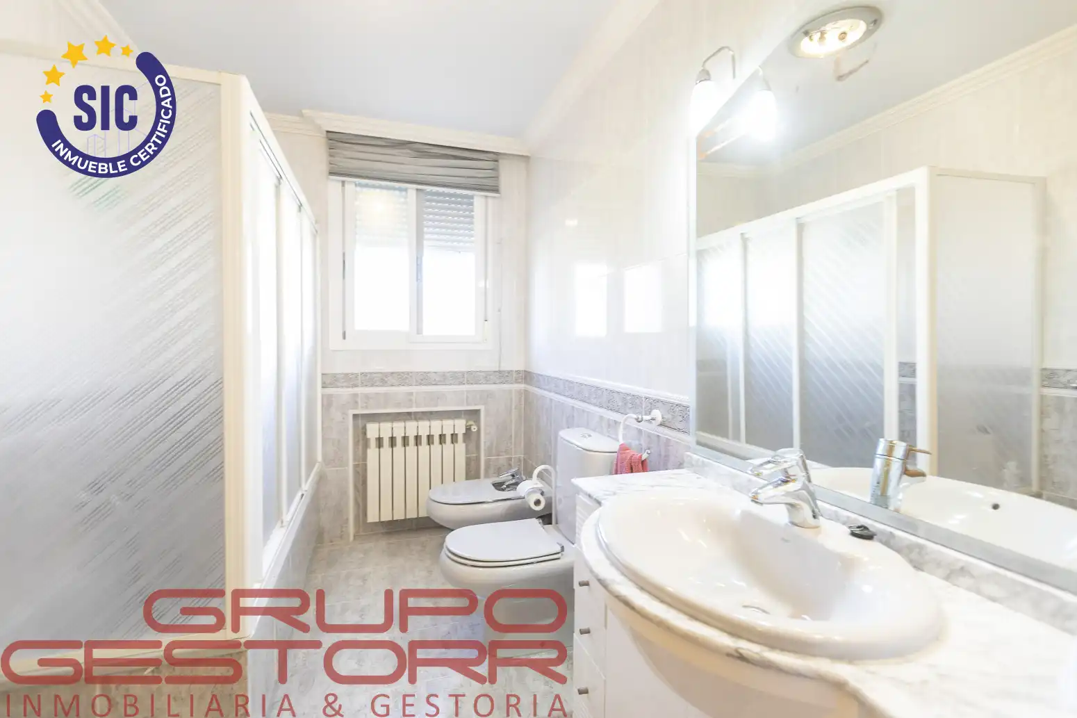Baño de Casa o chalet en venta en Valencia con Aire acondicionado, Calefacción y Jardín privado