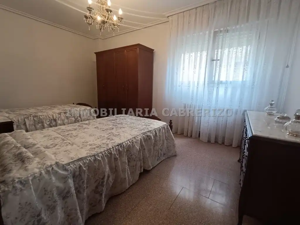 Bedroom of Flat for sale in Entrena  with Heating, Terrace and Storage room
