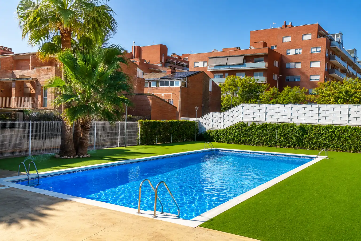 Piscina de Dúplex en venta en Reus con Aire acondicionado, Calefacción y Terraza