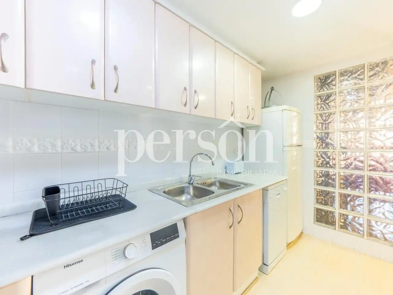 Kitchen of Flat for rent in Ciutat Vella 