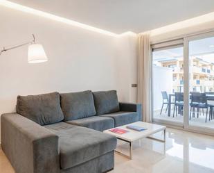 Sala d'estar de Àtic en venda en Marbella amb Aire condicionat, Calefacció i Terrassa