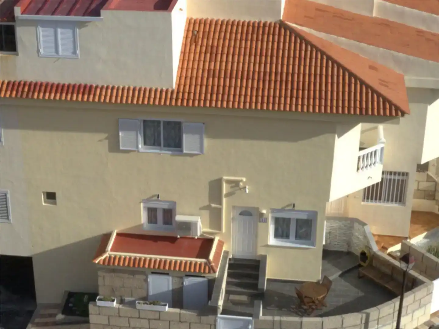 Vista exterior de Pis en venda en Arico amb Aire condicionat i Balcó