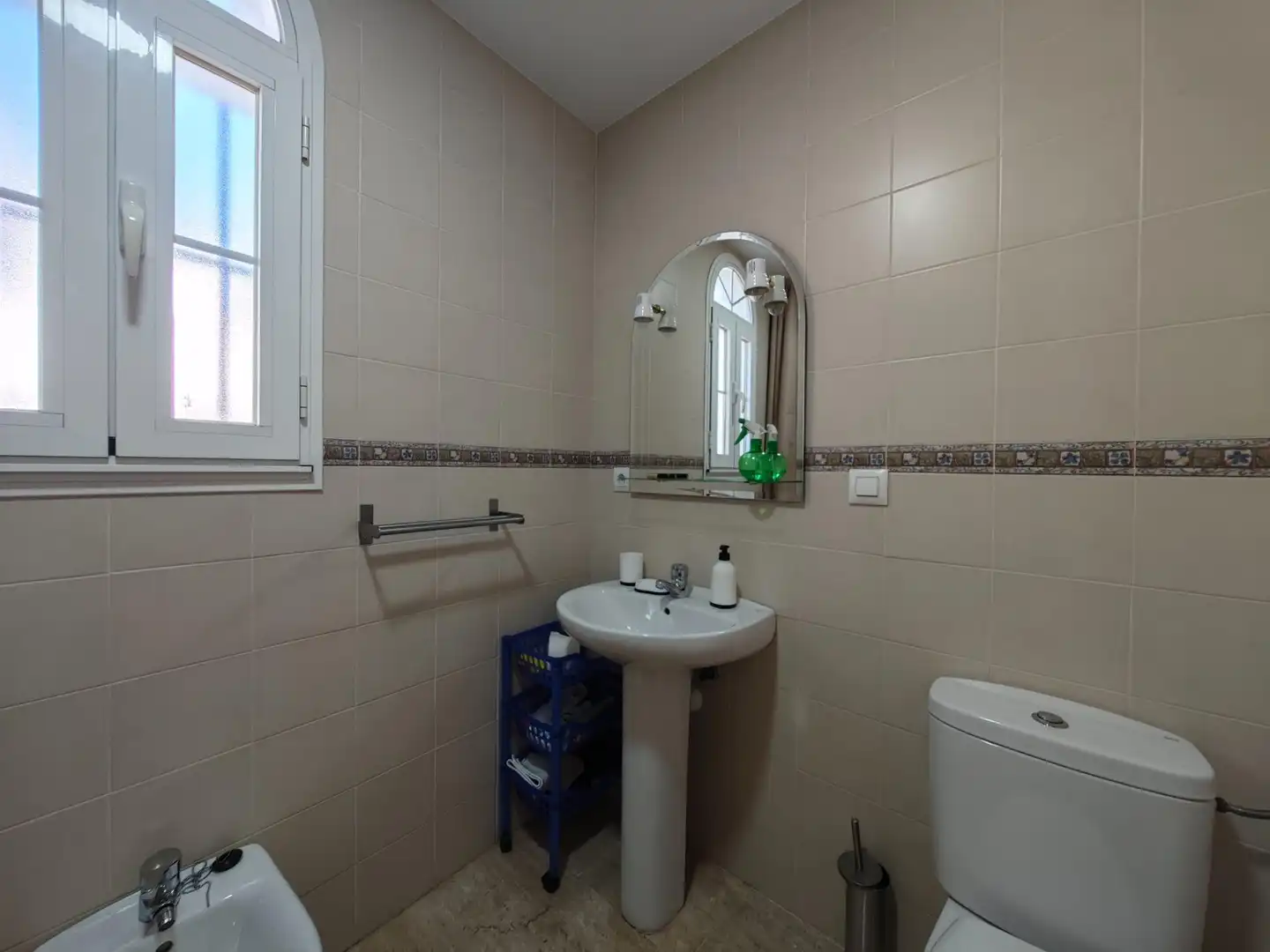 Baño de Apartamento en venta en Chiclana de la Frontera con Jardín privado, Terraza y Amueblado