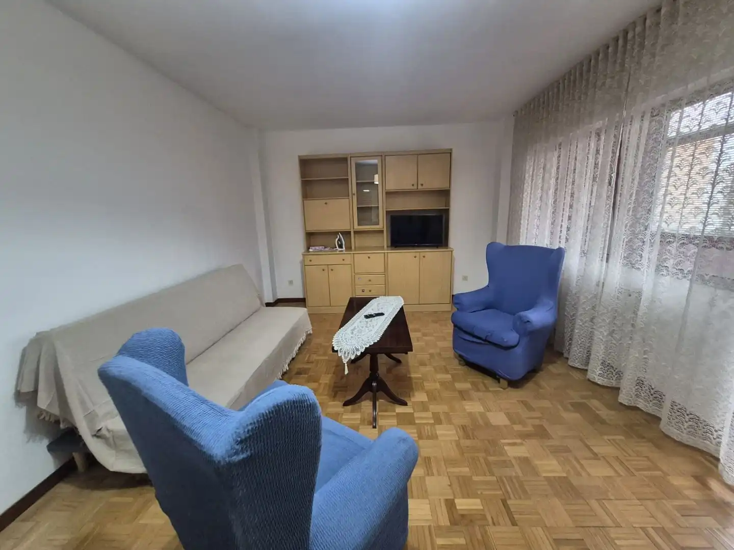 Sala d'estar de Pis per a compartir en Universidad