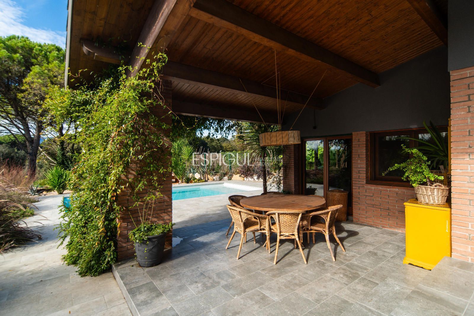 Terrassa de Casa o xalet en venda en Sant Julià de Ramis amb Aire condicionat, Calefacció i Traster