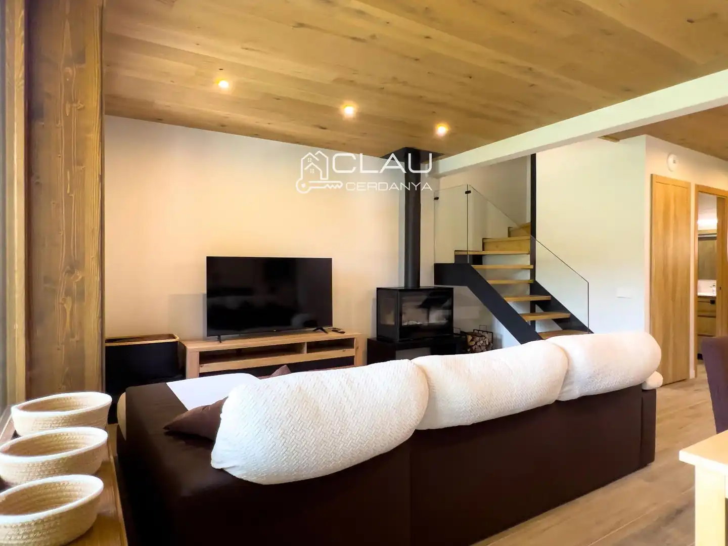 Sala de estar de Casa adosada de alquiler en Angoustrine  -  Villeneuve - des - Escaldes con Calefacción, Jardín privado y Parquet