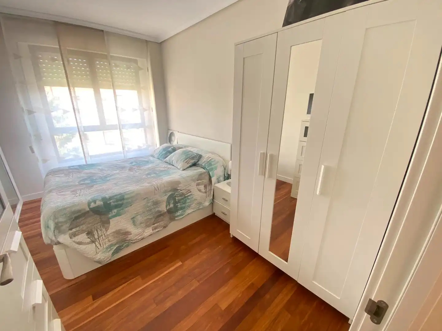 Bedroom of Flat for sale in Castro-Urdiales  with Heating, Private garden and Parquet flooring