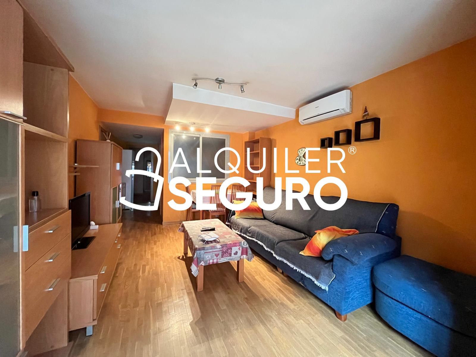 Sala de estar de Piso de alquiler en  Madrid Capital con Aire acondicionado, Calefacción y Terraza