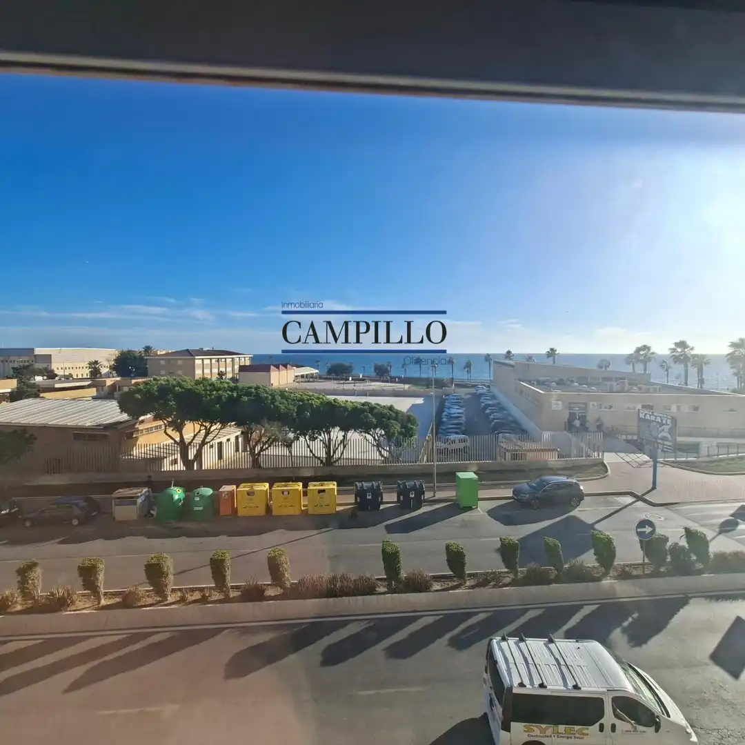 Vista exterior de Piso en venta en Adra, Almería