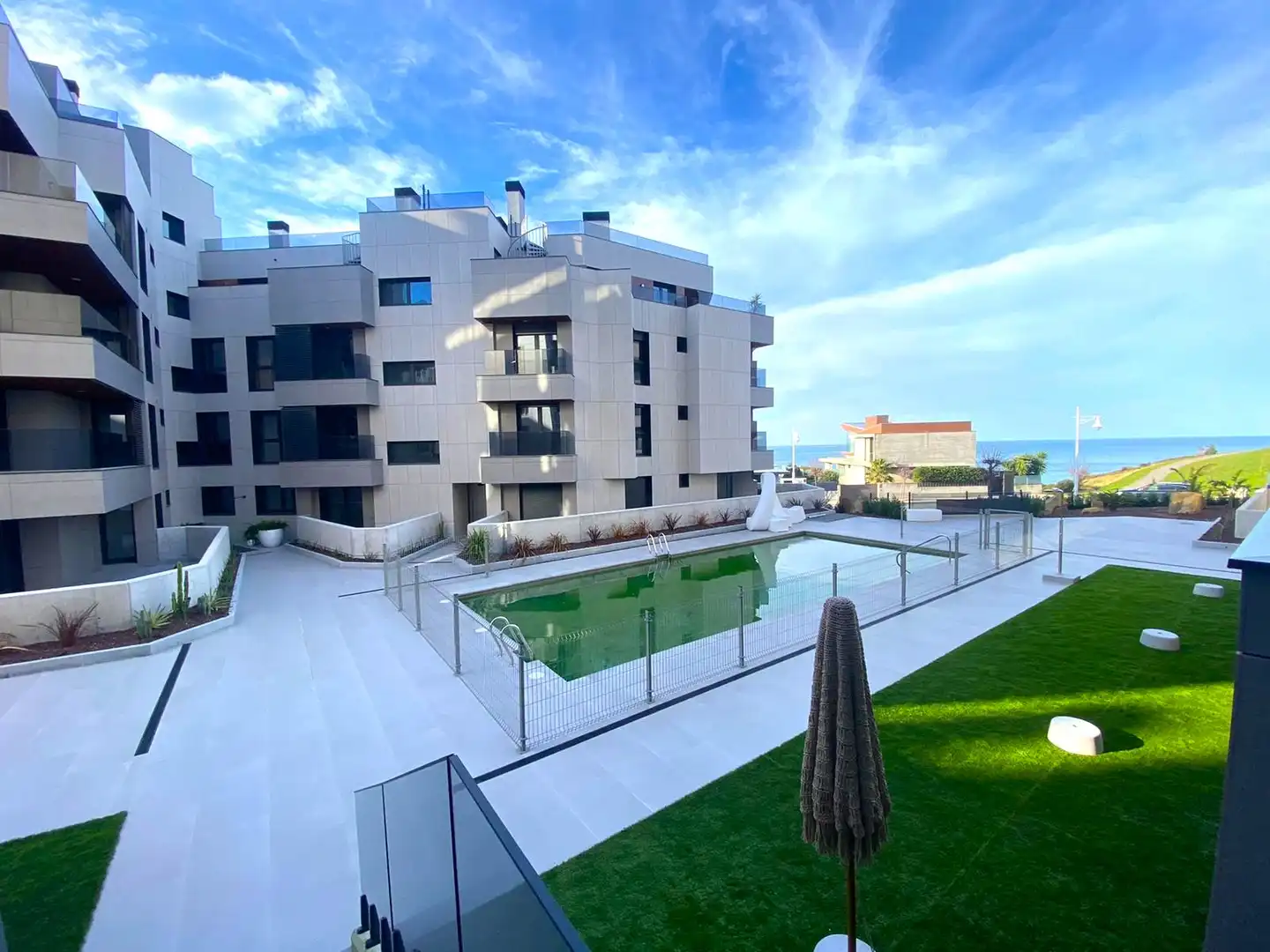 Swimming pool of Flat for sale in Castro-Urdiales  with Heating, Parquet flooring and Terrace