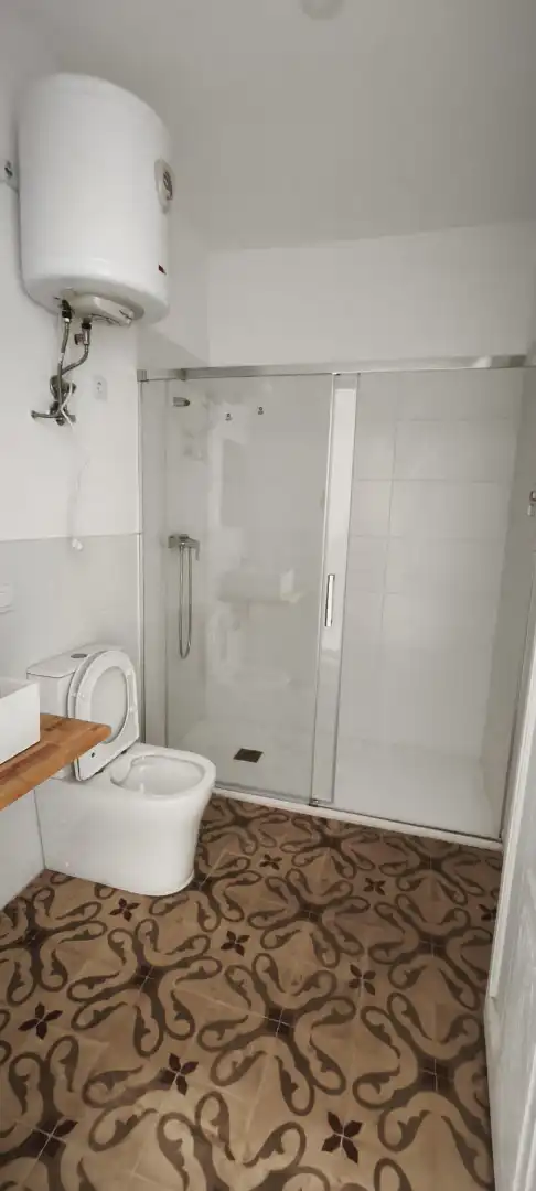 Bany de Estudi per a compartir en Castellón de la Plana / Castelló de la Plana amb Moblat, Forn i Rentadora