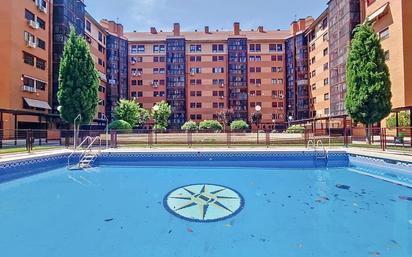 Swimming pool of Flat for sale in  Madrid Capital  with Air Conditioner