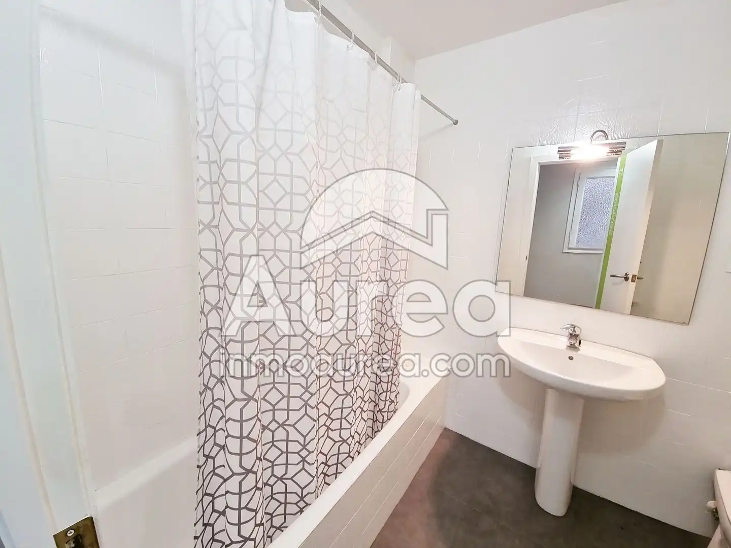 Baño de Piso en venta en San Vicente del Raspeig / Sant Vicent del Raspeig con Aire acondicionado