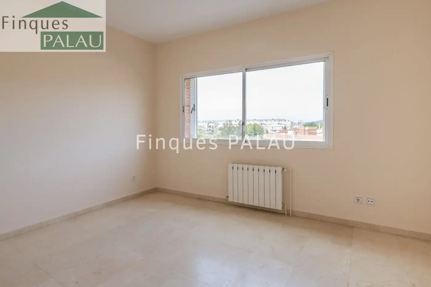 Dormitori de Casa o xalet de lloguer en Sant Just Desvern amb Calefacció