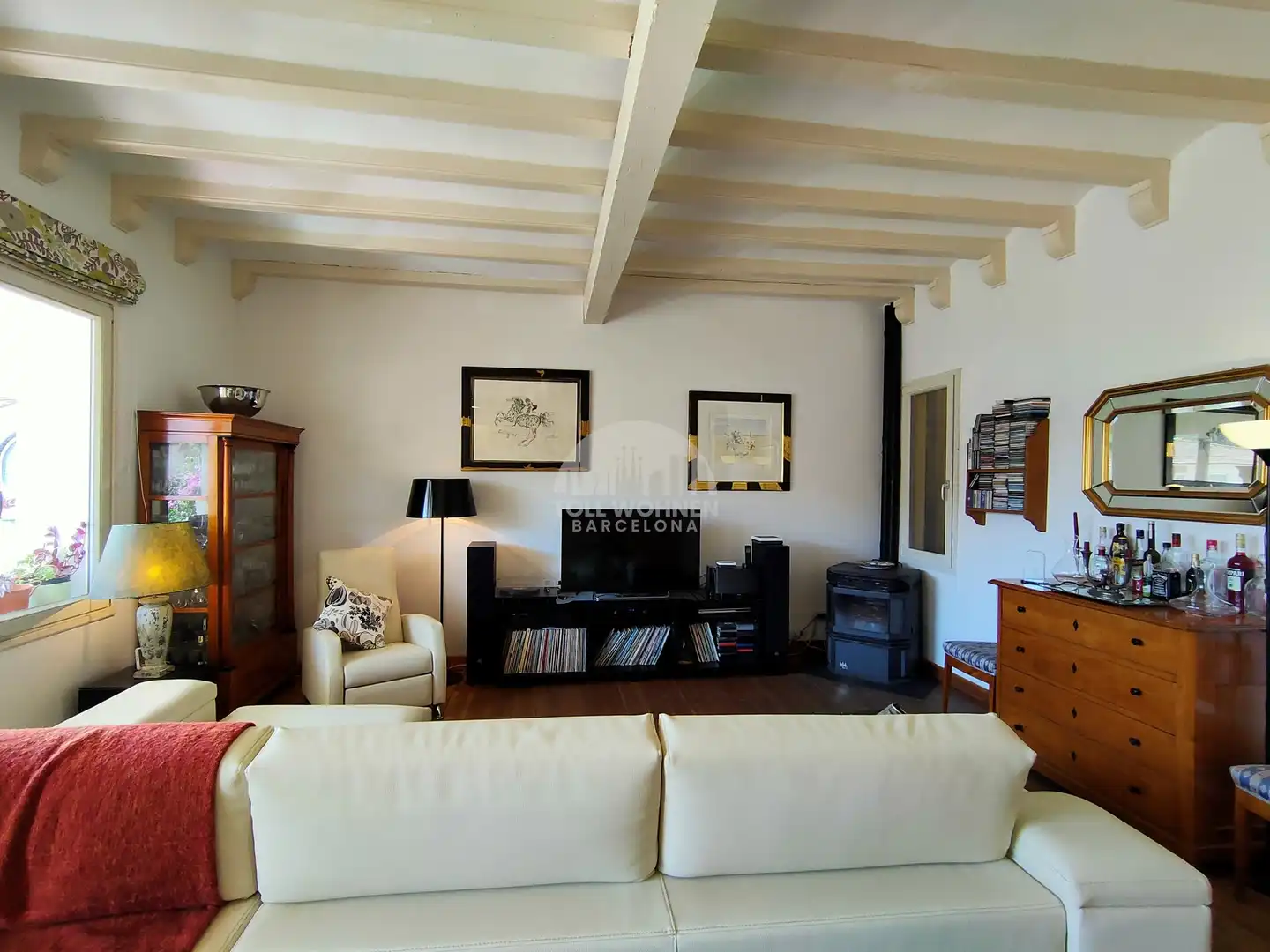 Wohnzimmer von Einfamilien-Reihenhaus zum Verkauf in Gelida mit Klimaanlage, Heizung und Terrasse
