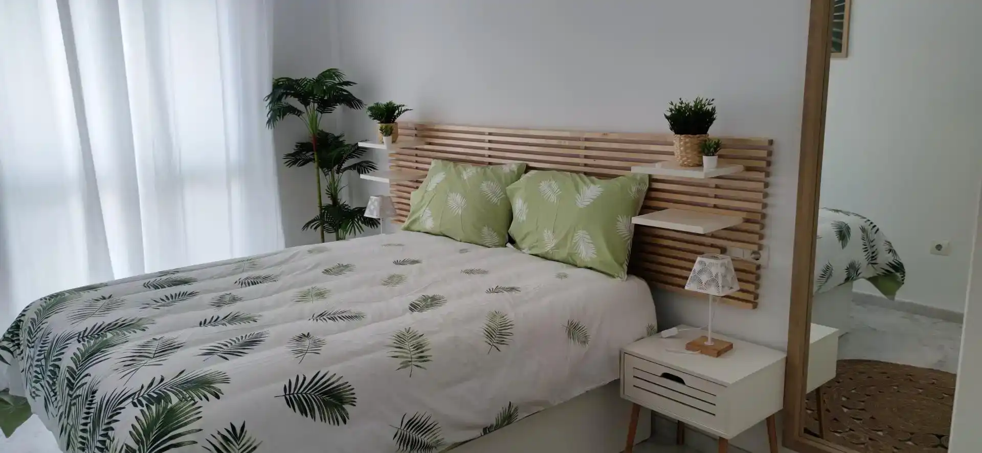 Habitación de Piso de alquiler en Rota con Trastero, Amueblado y Horno