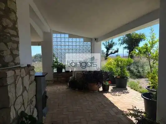 Terrassa de Casa o xalet en venda en Chella amb Jardí privat