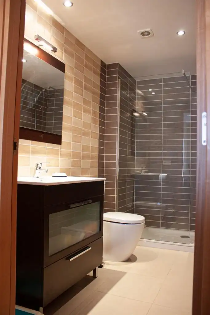 Baño de Dúplex en venta en Llançà con Aire acondicionado, Calefacción y Terraza