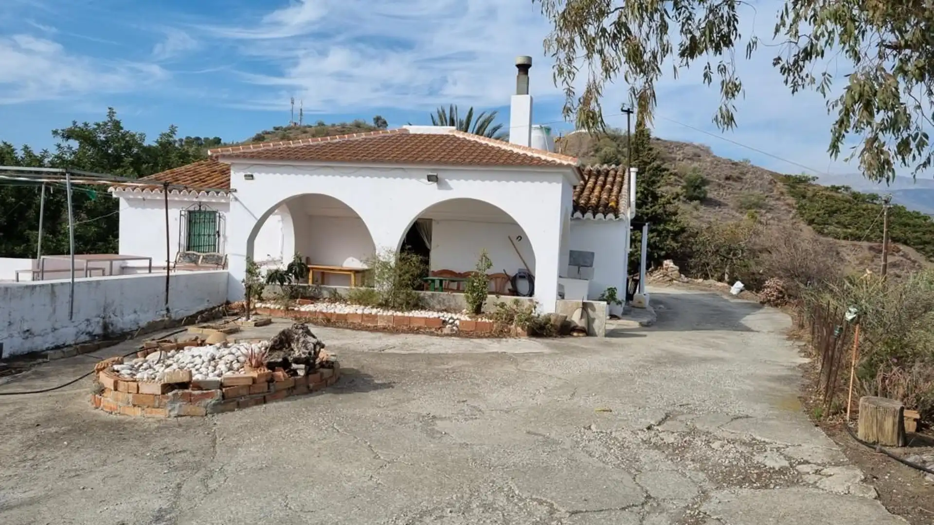 Vista exterior de Finca rústica en venta en Viñuela con Amueblado
