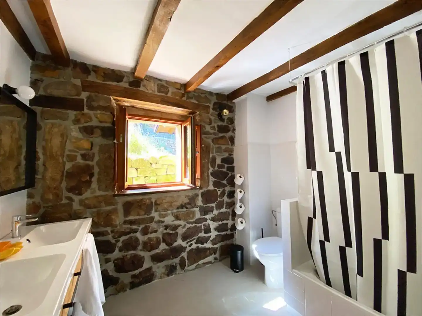 Baño de Casa o chalet de alquiler en Luena , Cantabria