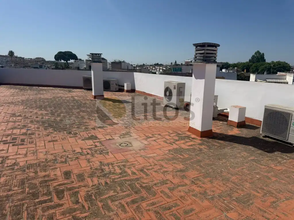 Terraza de Piso en venta en Dos Hermanas