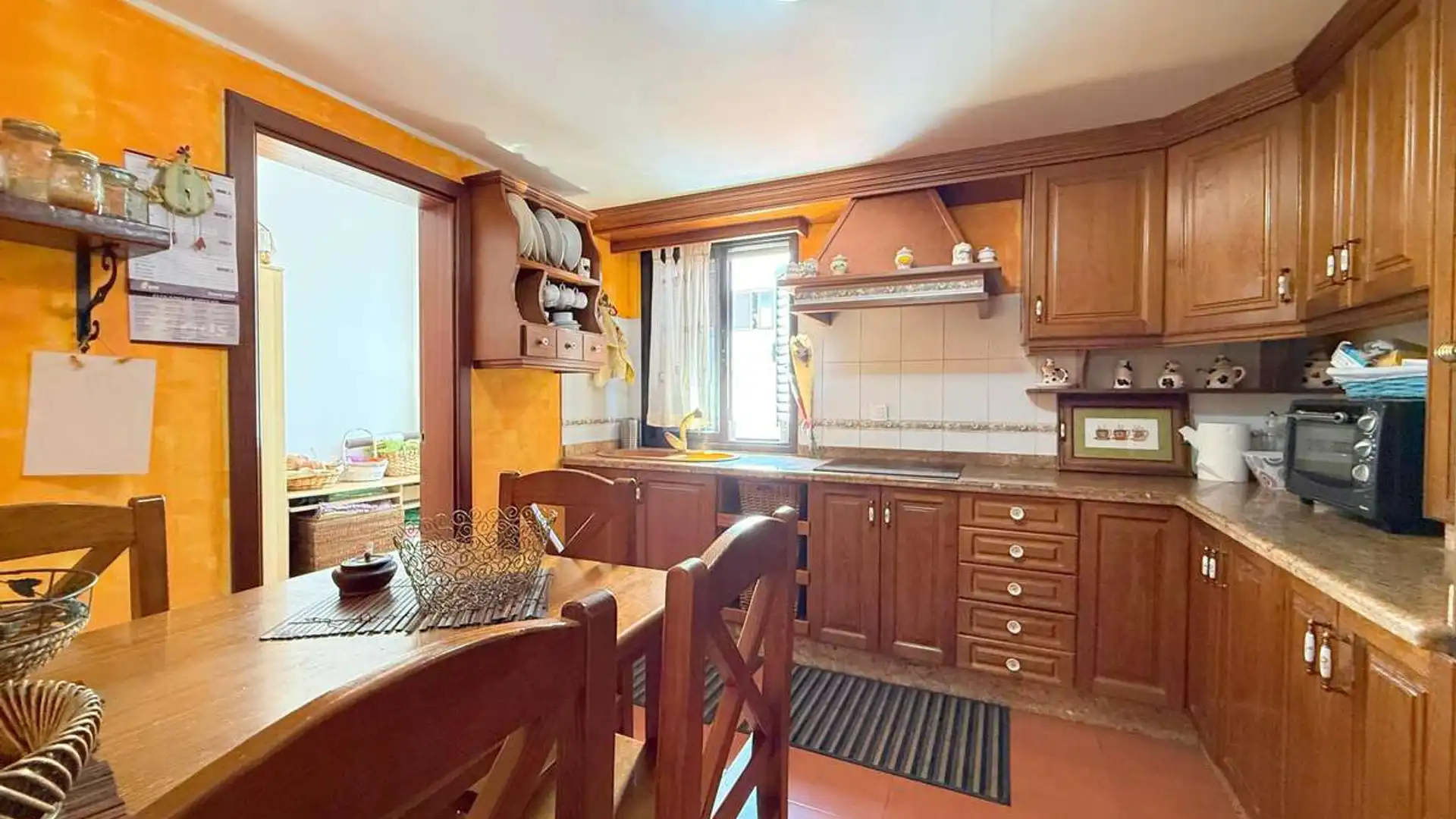 Cuina de Casa o xalet en venda en Arrecife amb Aire condicionat, Terrassa i Traster