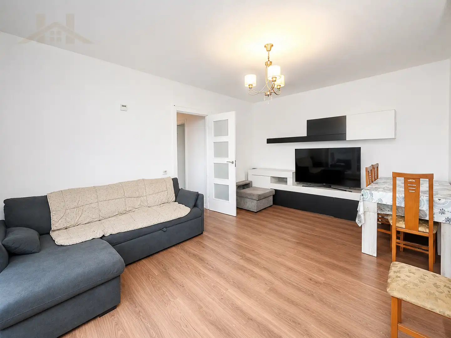 Sala de estar de Piso en venta en Guadarrama con Calefacción, Terraza y Piscina comunitaria