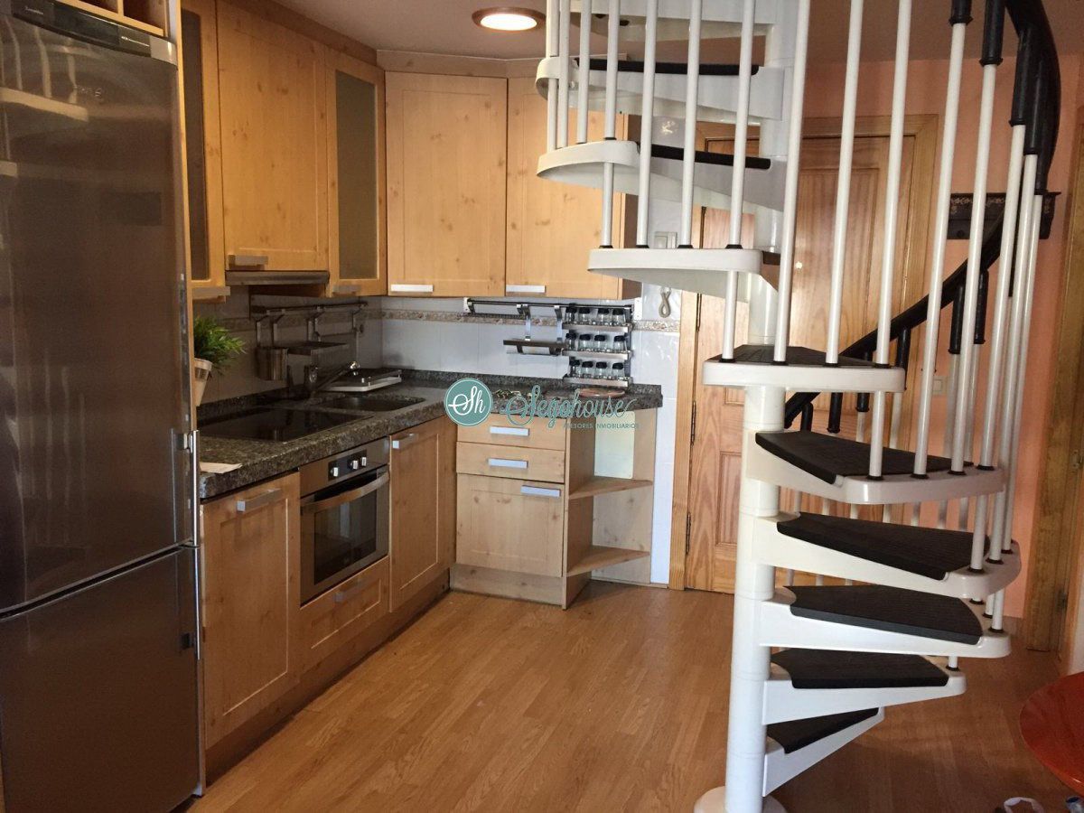 Küche von Maisonette zum verkauf in Palazuelos de Eresma mit Heizung