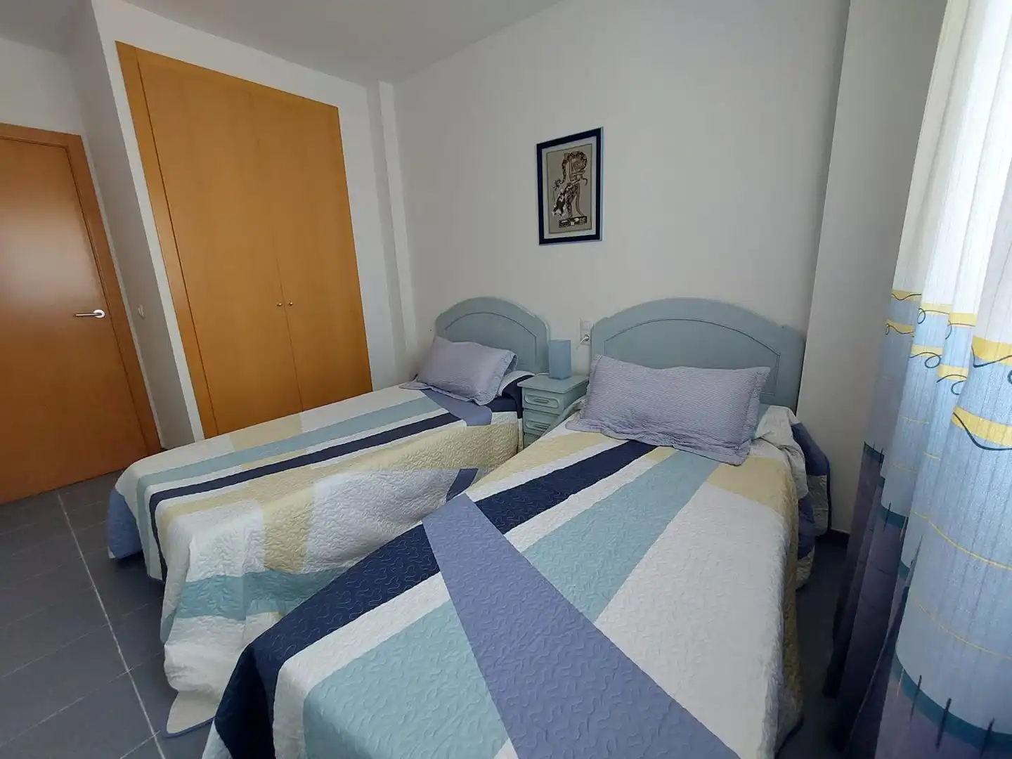 Habitación de Apartamento de alquiler en Oropesa del Mar / Orpesa con Aire acondicionado, Terraza y Amueblado
