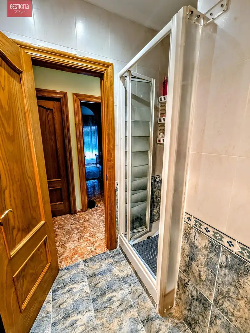 Baño de Casa adosada en venta en Arnuero con Calefacción, Jardín privado y Terraza