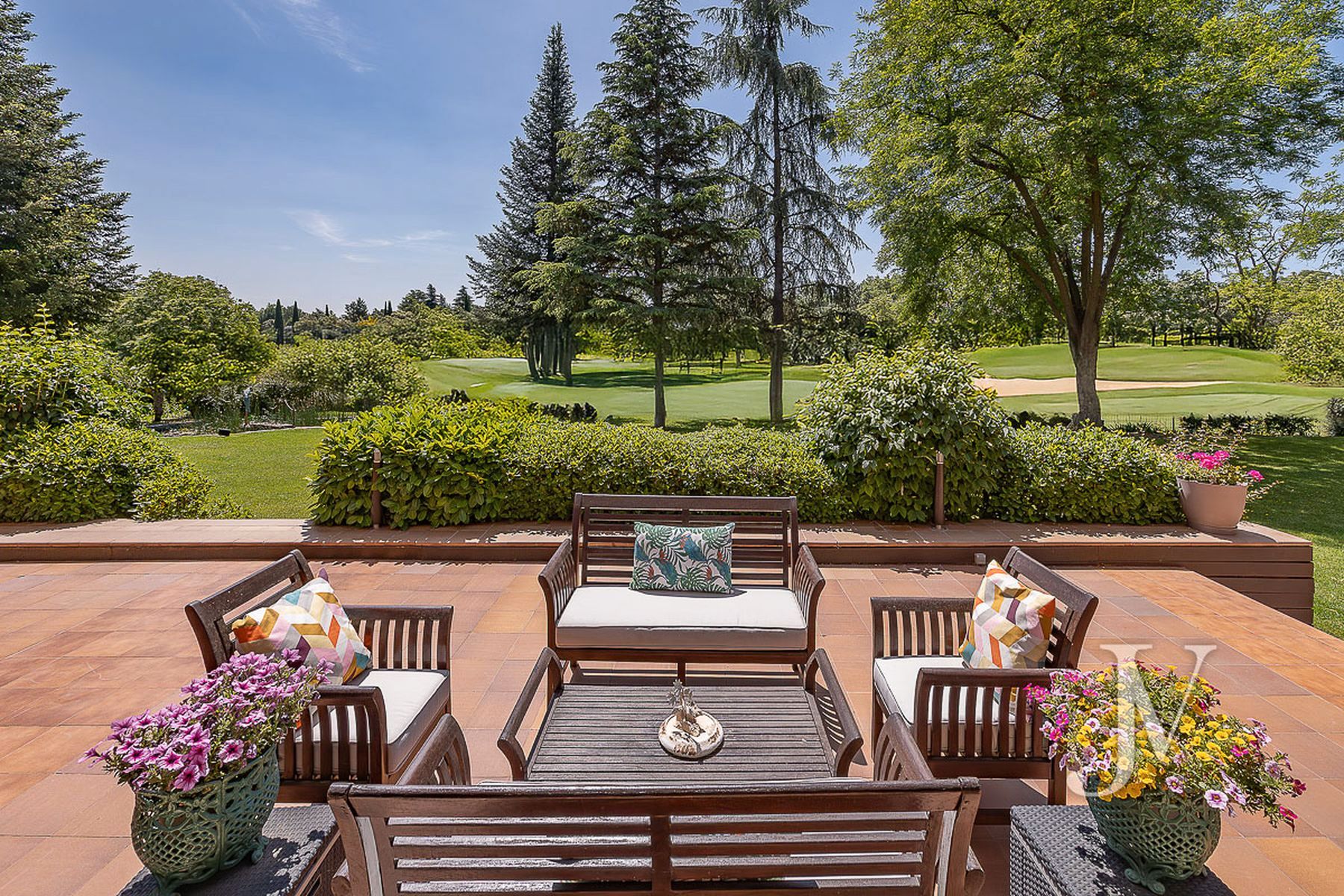 Terrace of House or chalet for sale in La Moraleja  with Heating, Private garden and Storage room