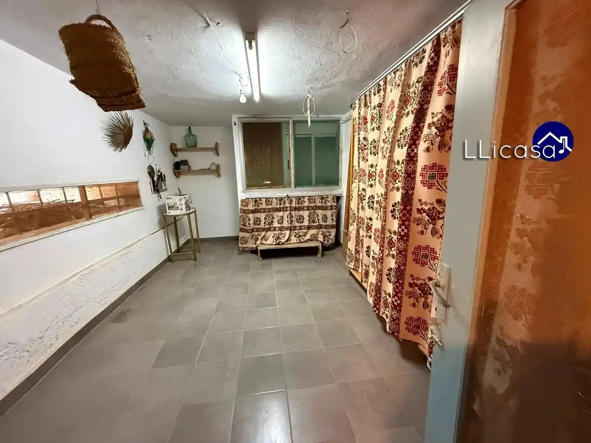 Casa o chalet en venta en Llíria con Jardín privado, Terraza y Trastero
