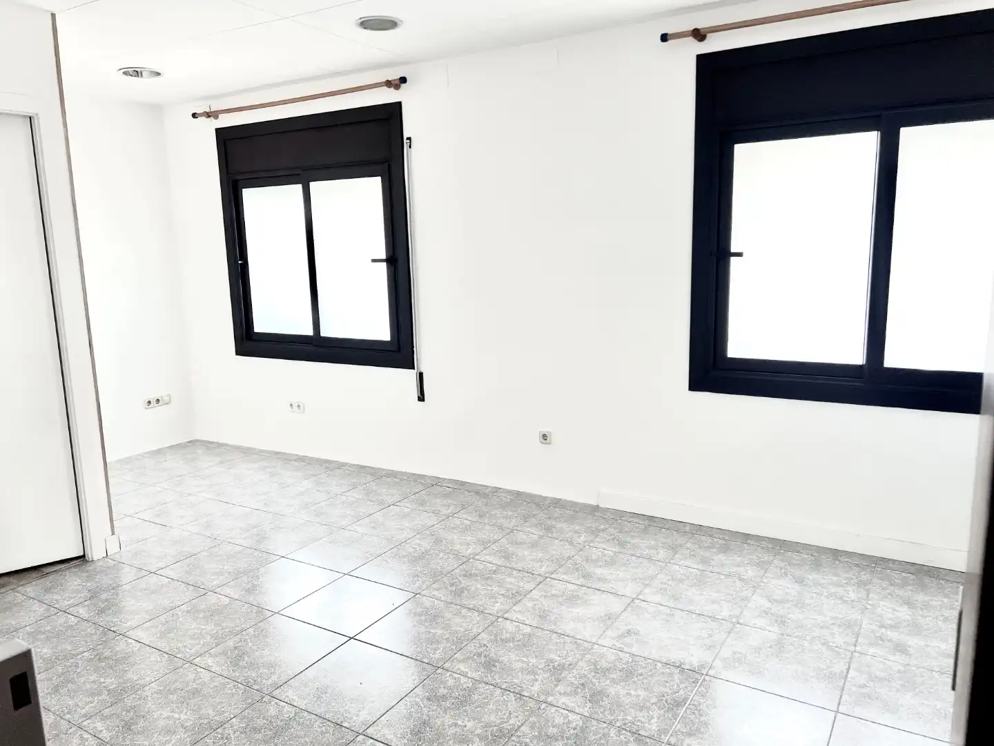 Business premises to rent in Anna María Ravell 11, imagen 2