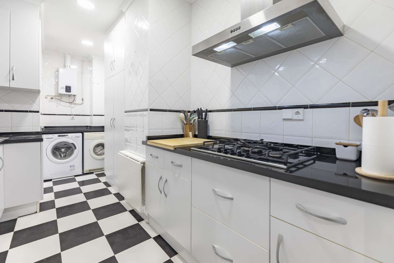 Cuina de Apartament per a compartir en  Valencia Capital amb Aire condicionat, Calefacció i Terrassa