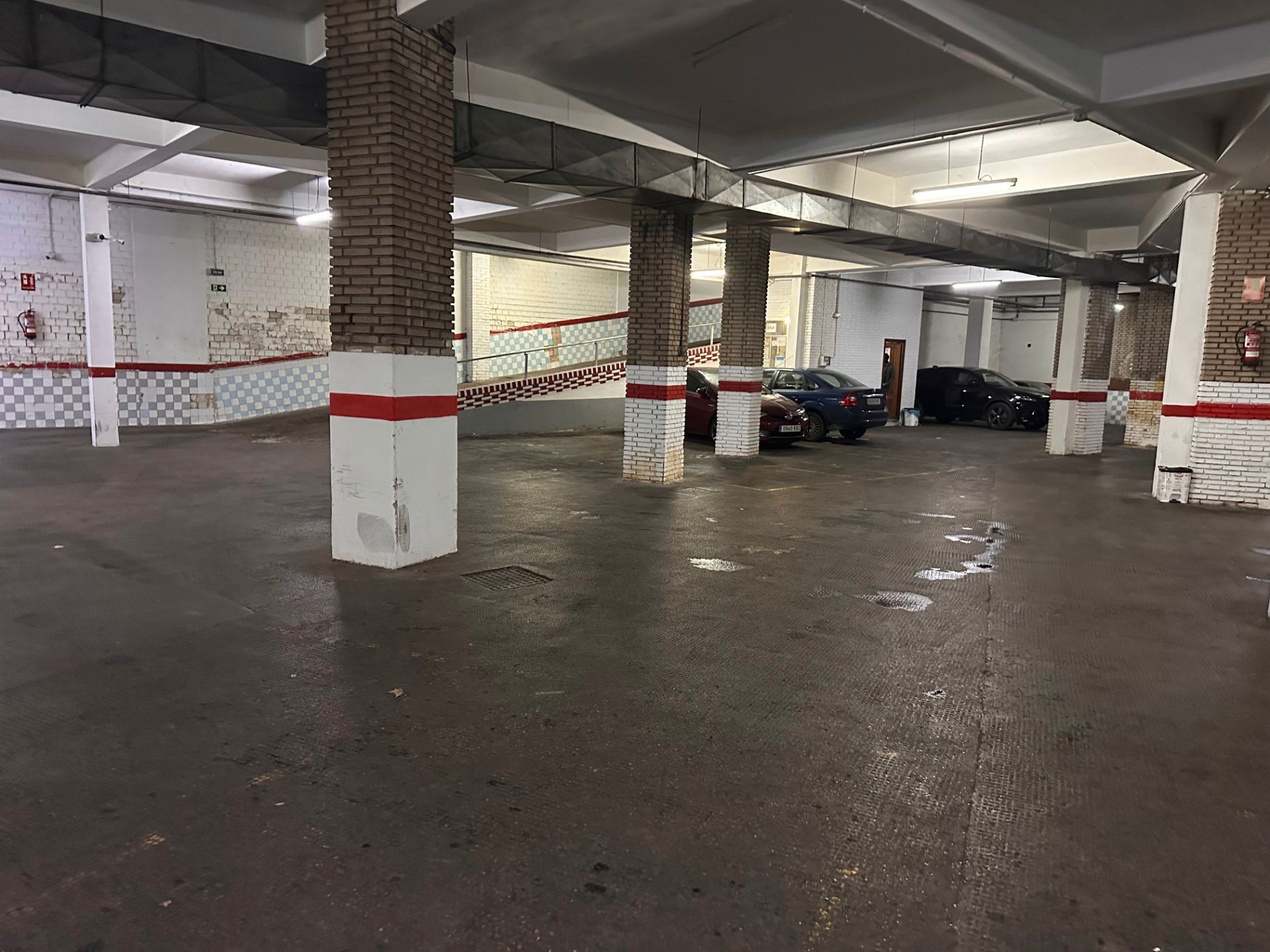 Parking of Building for sale in  Madrid Capital