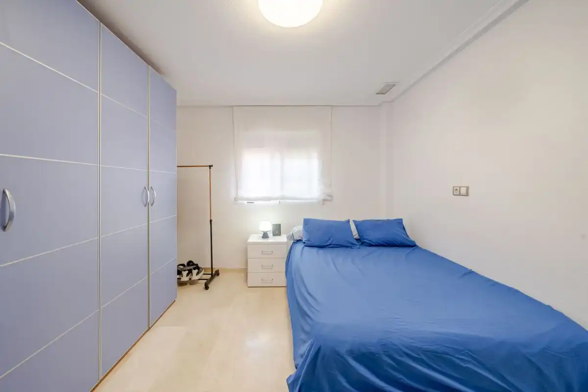 Habitación de Casa adosada en venta en Elche / Elx con Aire acondicionado, Calefacción y Piscina