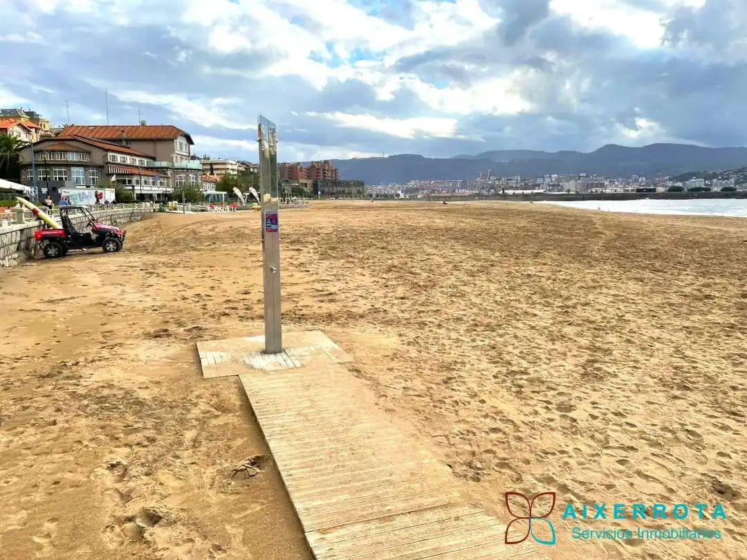 Exterior view of Flat for sale in Getxo   with Heating, Private garden and Terrace