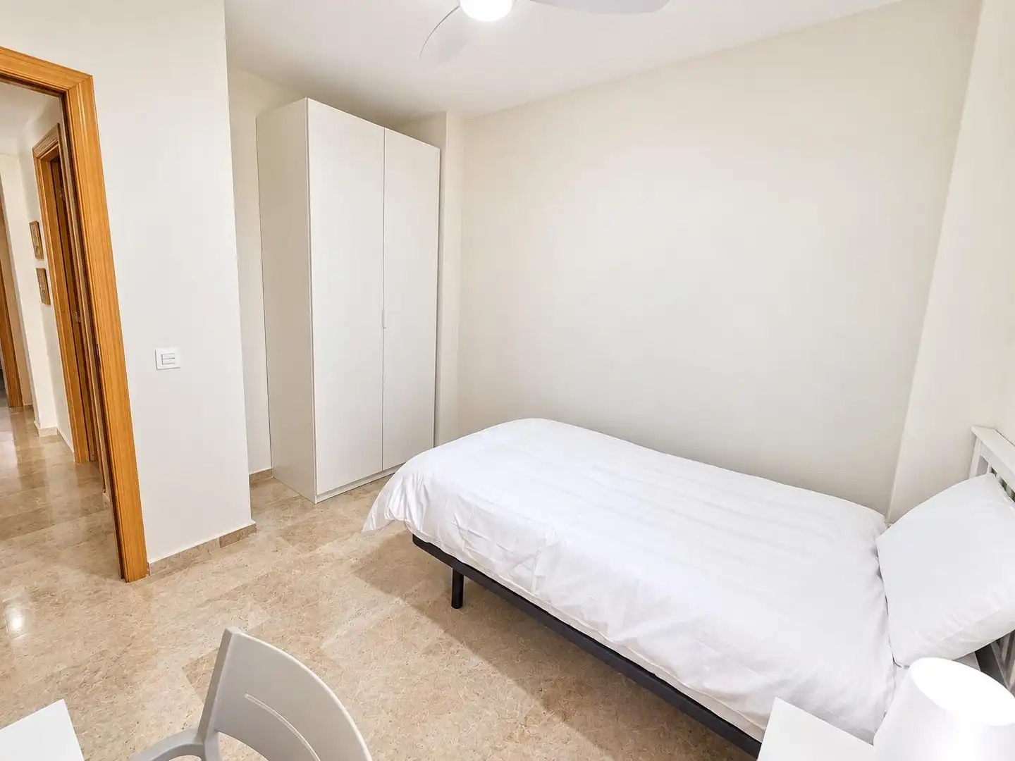 Habitación de Piso de alquiler en Málaga con Terraza, Amueblado y Piscina comunitaria