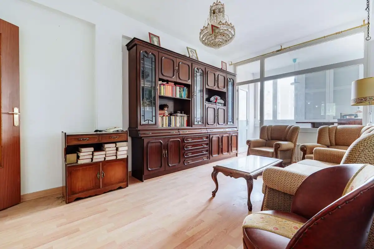 Sala de estar de Piso en venta en  Madrid Capital con Calefacción, Terraza y Balcón