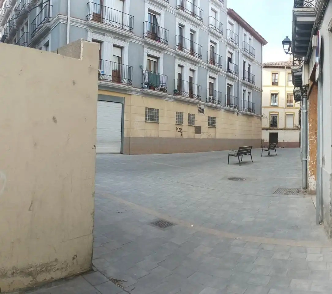 Terrenys i solars en venda a Plaza Santiago, imagen 2