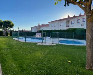 Swimming pool of Flat for sale in Cigales  with Swimming Pool and Balcony