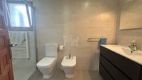 Bathroom of House or chalet for sale in El Vendrell  with Air Conditioner, Terrace and Swimming Pool