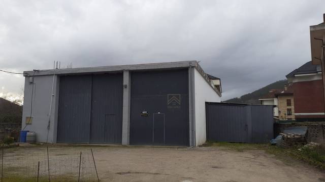 Nave industrial en Alquiler en Santa María de Cayón