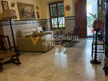 Maison avec balcon à vendre à Calle Pedro Gómez 42