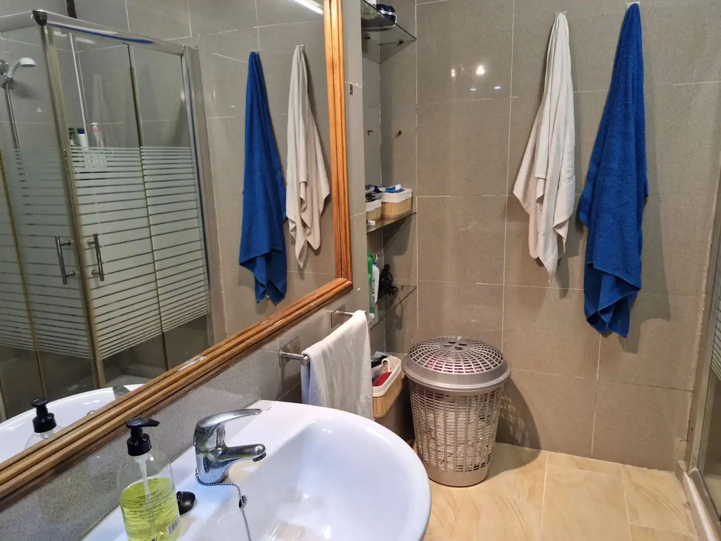 Bathroom of Flat for rent in La Línea de la Concepción  with Furnished